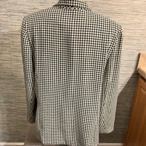 MICHELE - Career Blazer - Size 14 - Black & White Lined Houndstooth Blazer- EUC! - Picture 9 of 13